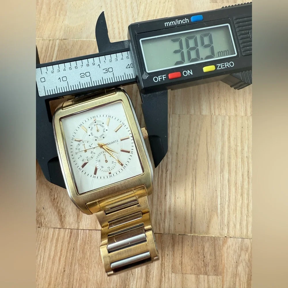 Unbranded mens rectangular two tone watch NEW BATTERY